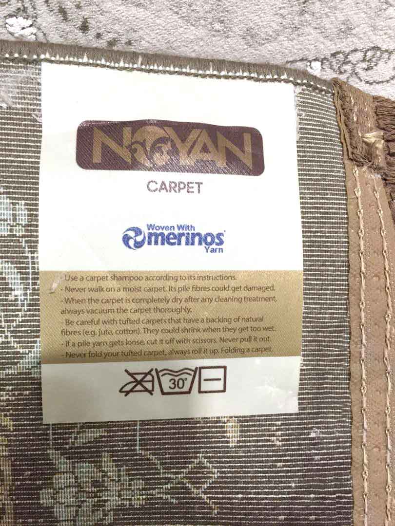Non-adhesive Fabric Label for Carpet - satinetiket